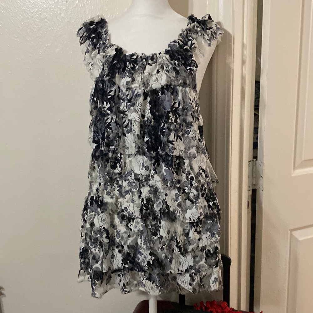 Tank top with stretchy layers all over/ size XL